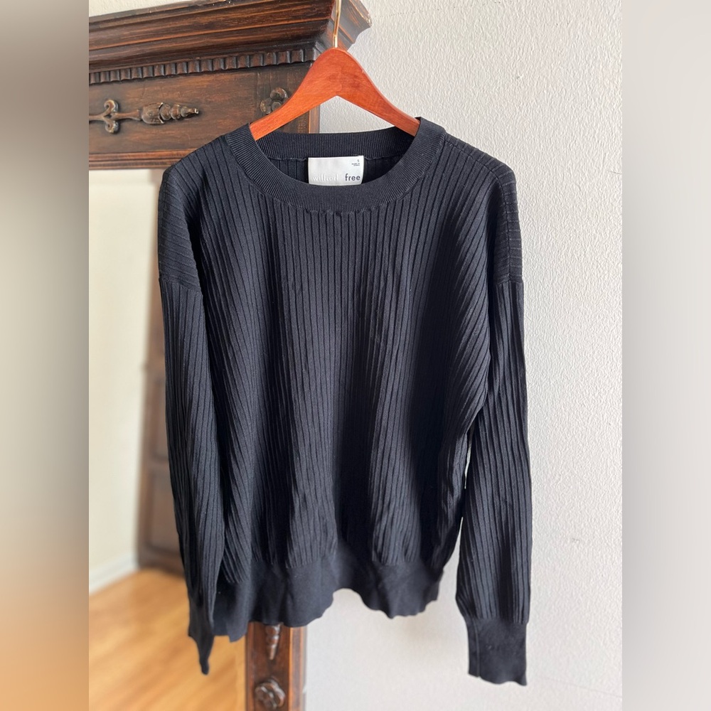 Aritzia Black Ribbed Crewneck Top